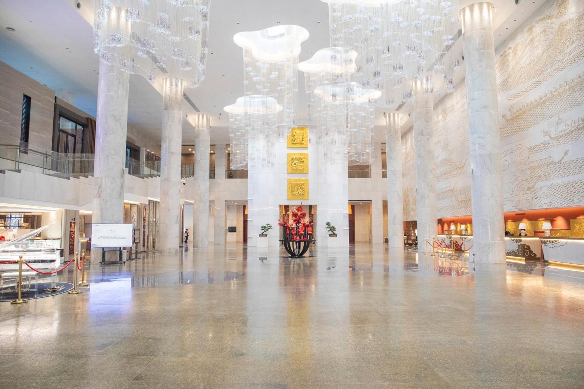 Guangzhou Baiyun International Convention Center Hotell Exteriör bild